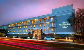 3-Course Dining Experience at The Clipper Restaurant, The Commodore Hotel