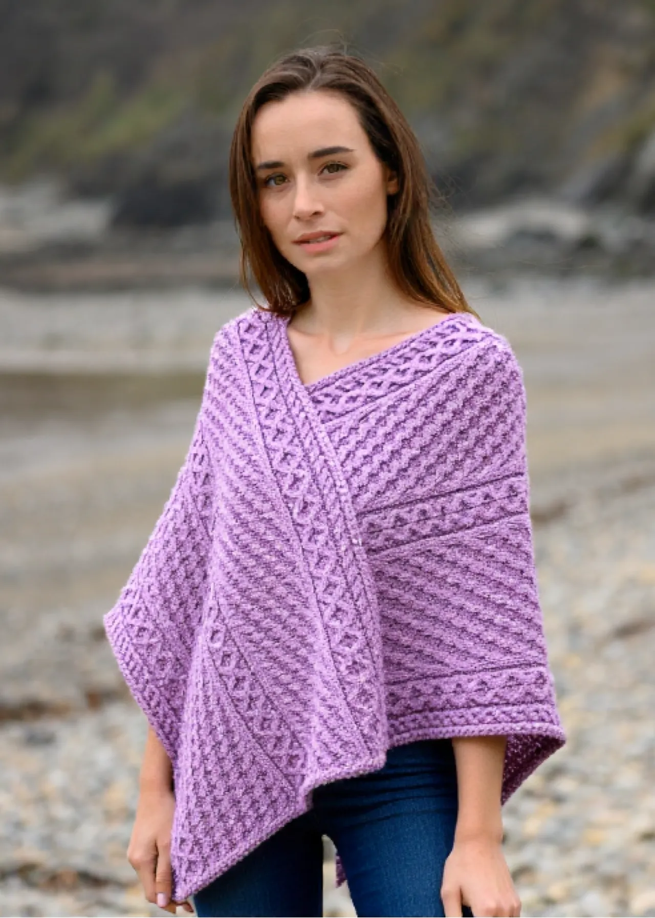 Aran Merino Wool V Poncho | Lavender