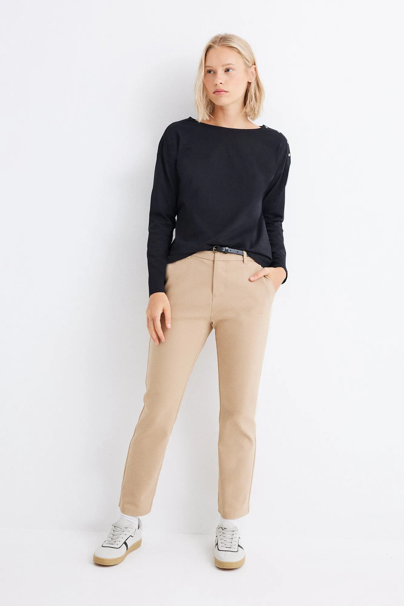 Belted chinos