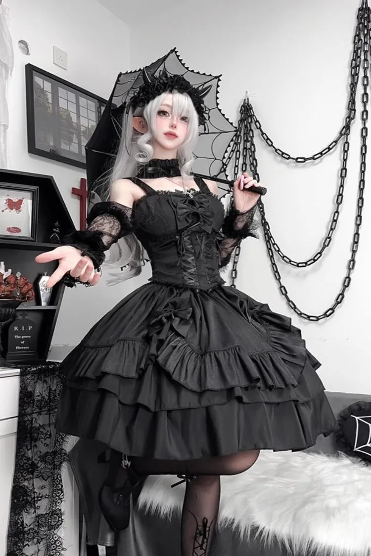 Black [Butterfly Officer] Triple-Layered Ruffle Bowknot Lace-Up Gothic Lolita Skirt Set