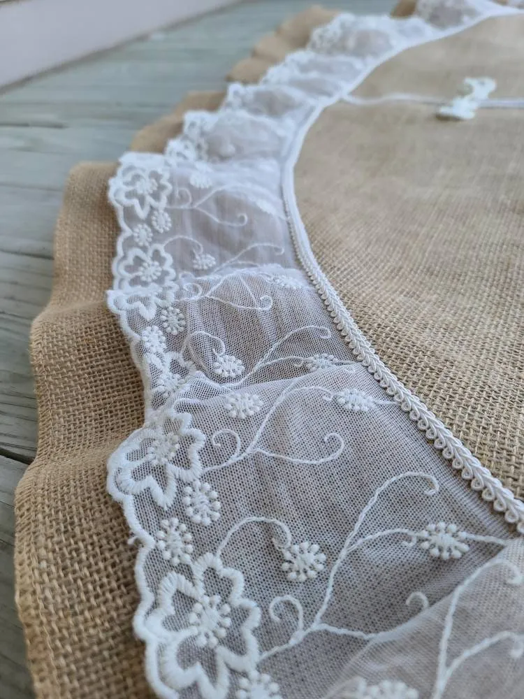 Burlap & Lace Christmas Tree Skirt