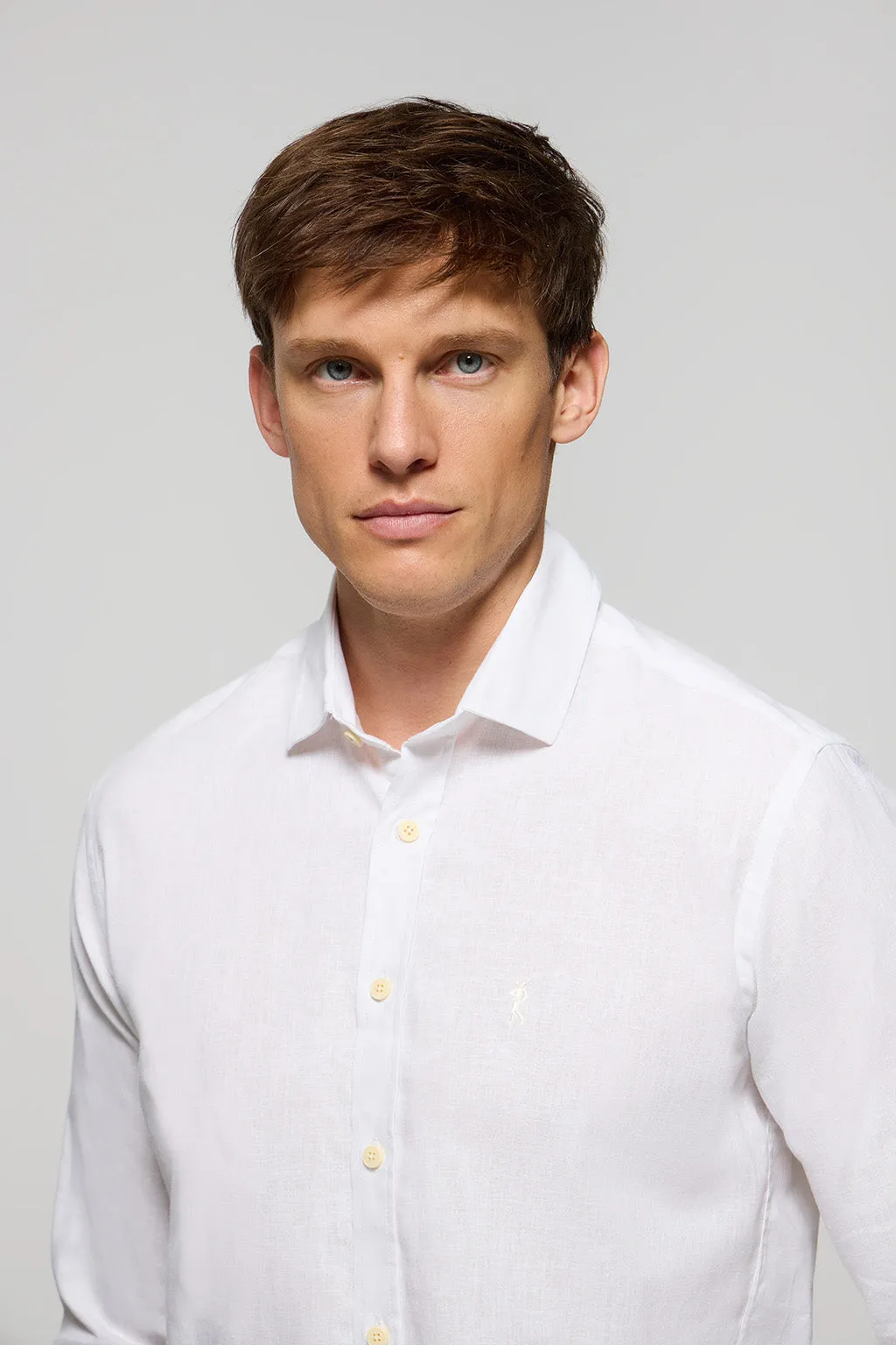 Camisa de lino y algodón slim blanca con logo Rigby Go