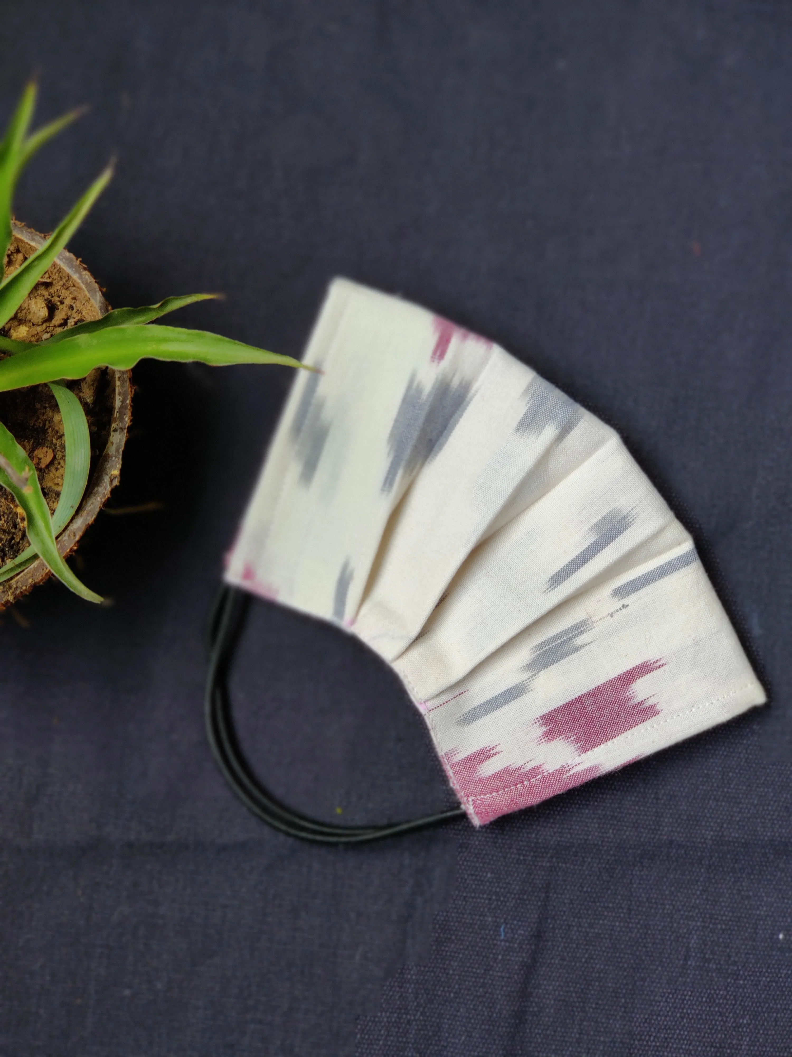 Elastic Mask: Three Layered