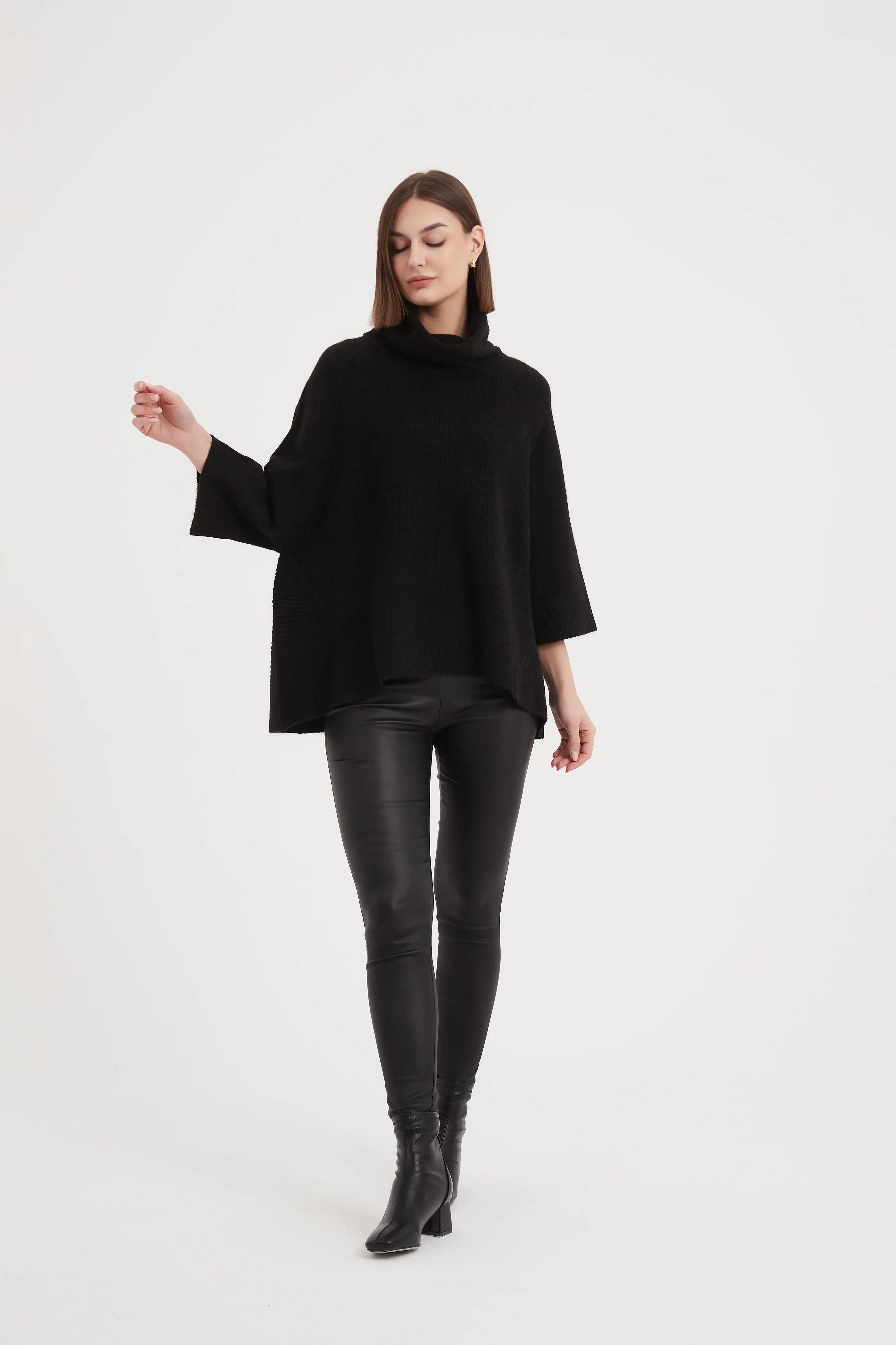 Half Sleeve Pullover Black