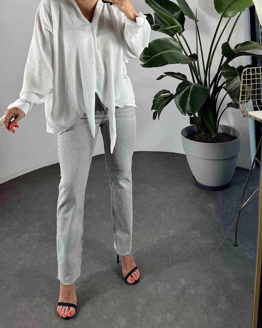 Hochtaillierte Boyfriend Damenjeans Grau