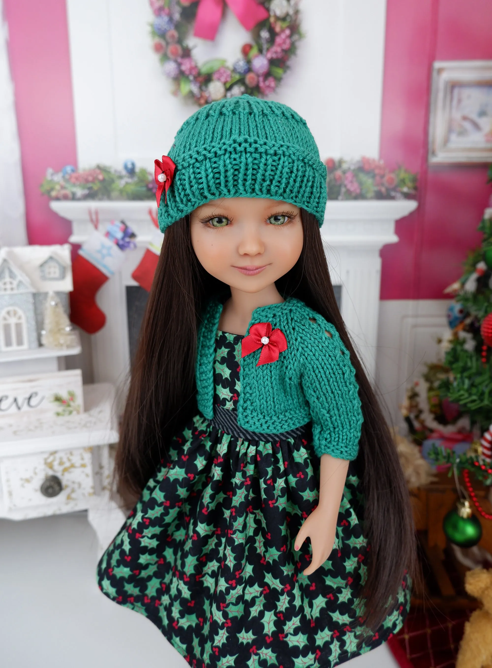 Holly Noel - dress and sweater set with shoes for Ruby Red Fashion Friends doll