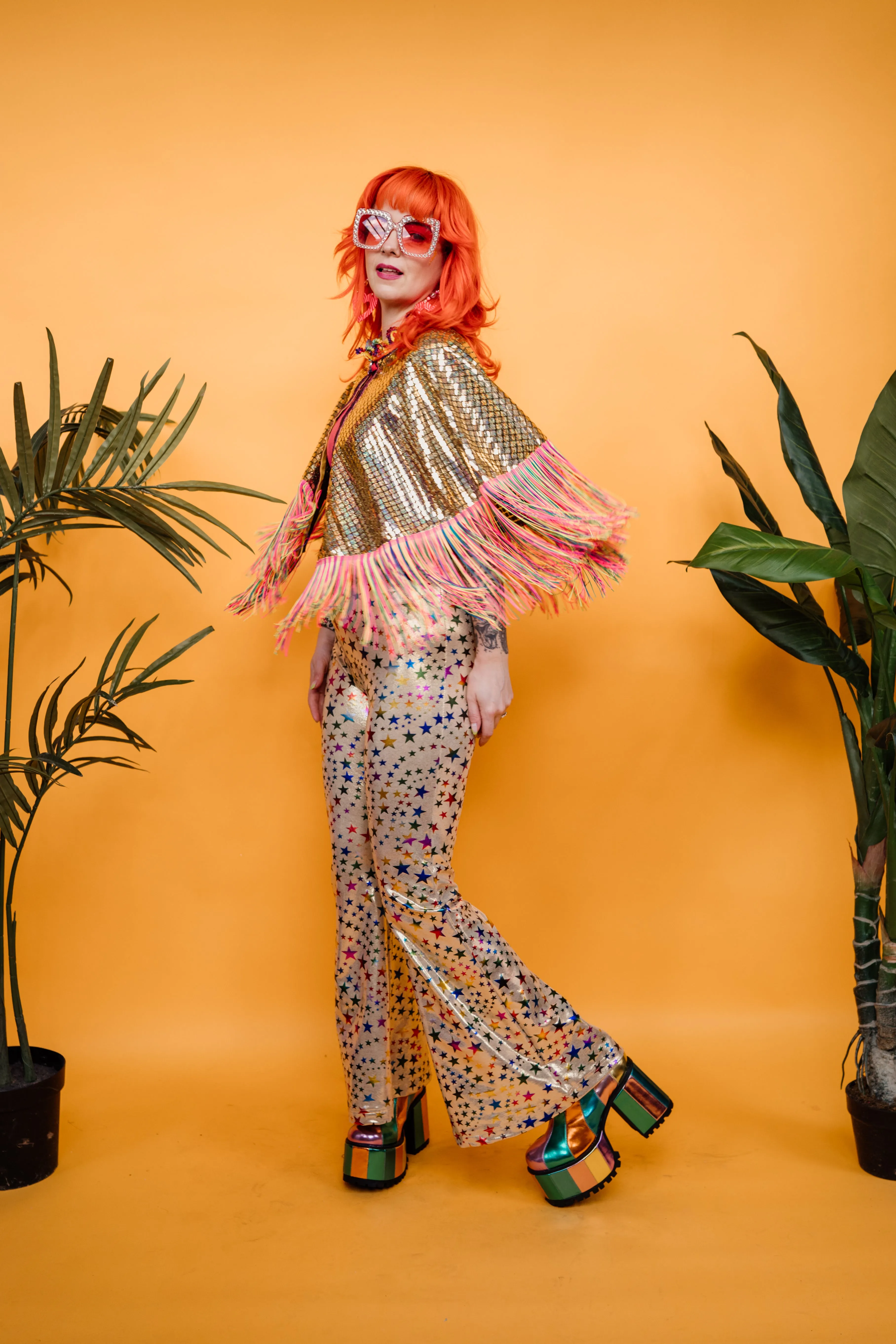 Holographic Party Cape in Gold