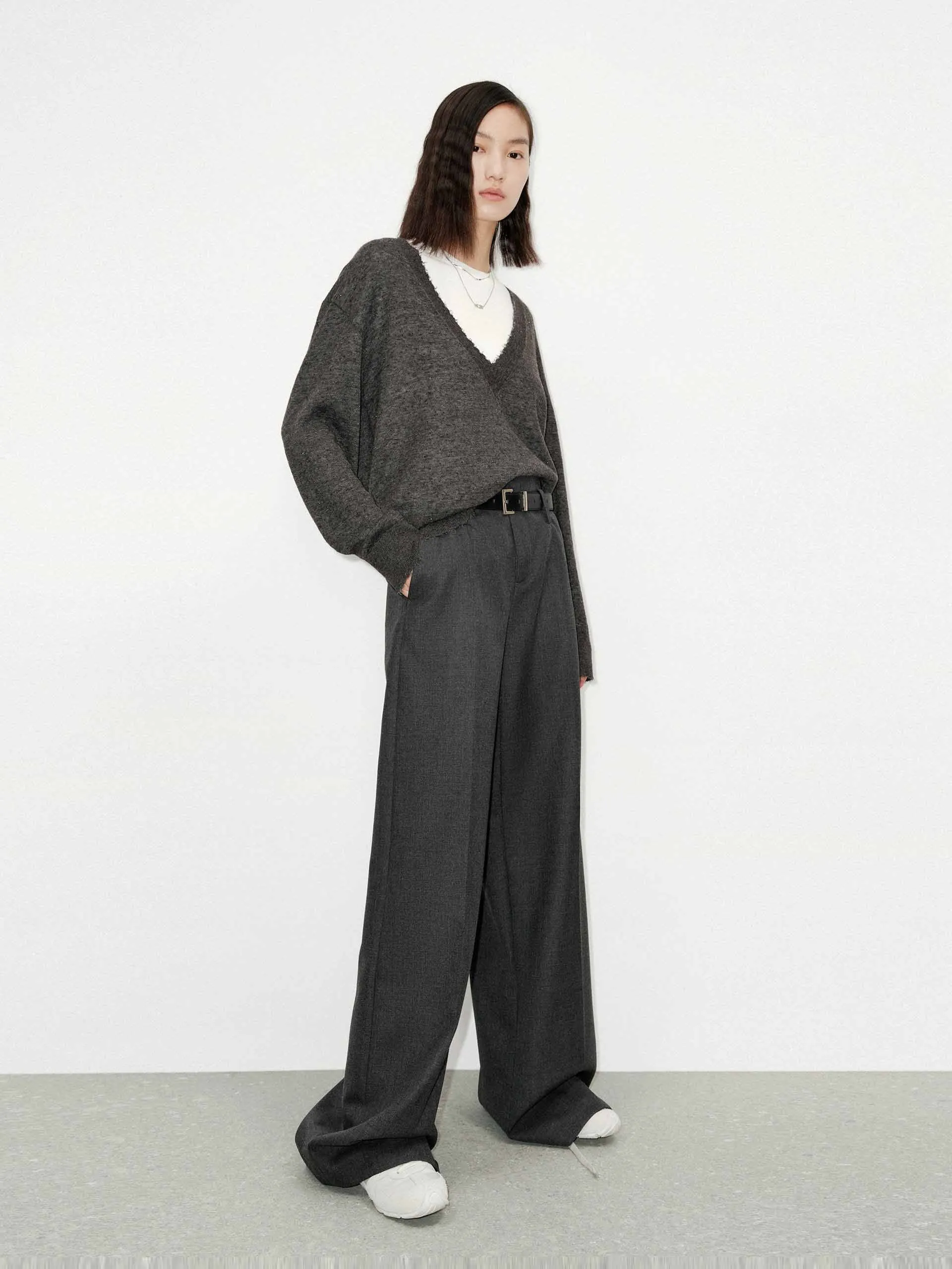 Loose V-neck Knit Sweater