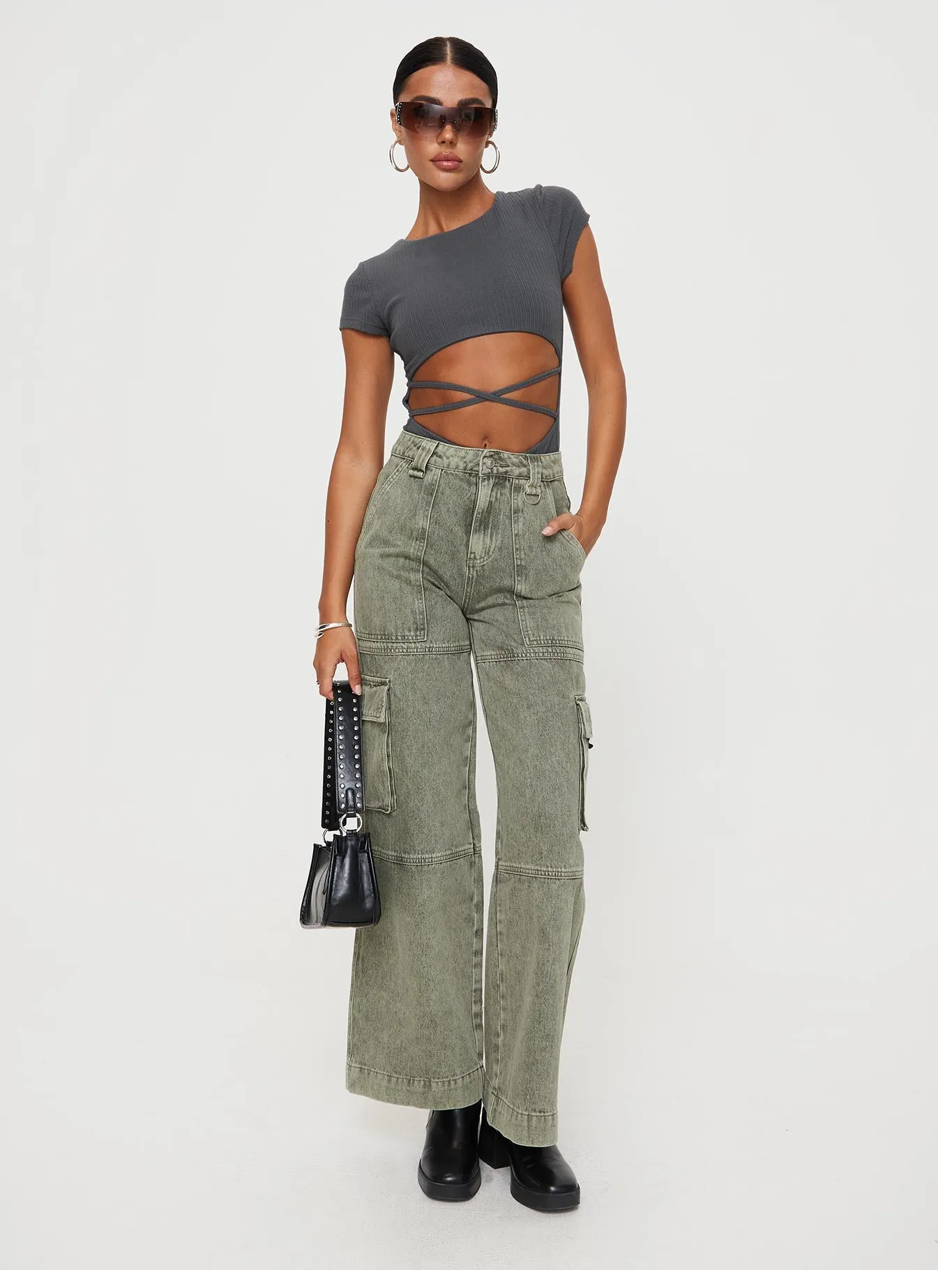 Making History Cargo Jeans Olive