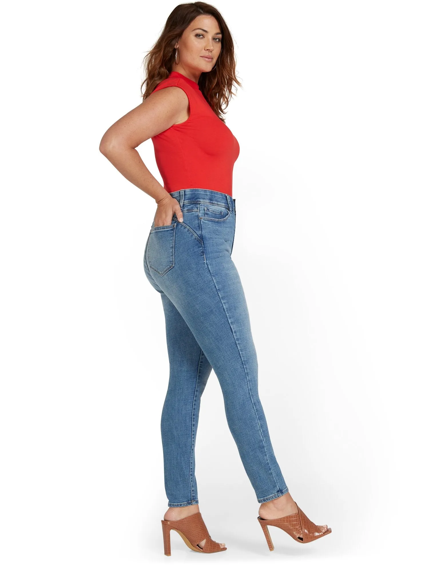 Mya Curvy Ultra High-Waisted Super-Skinny Boost Jeans - Medium Wash