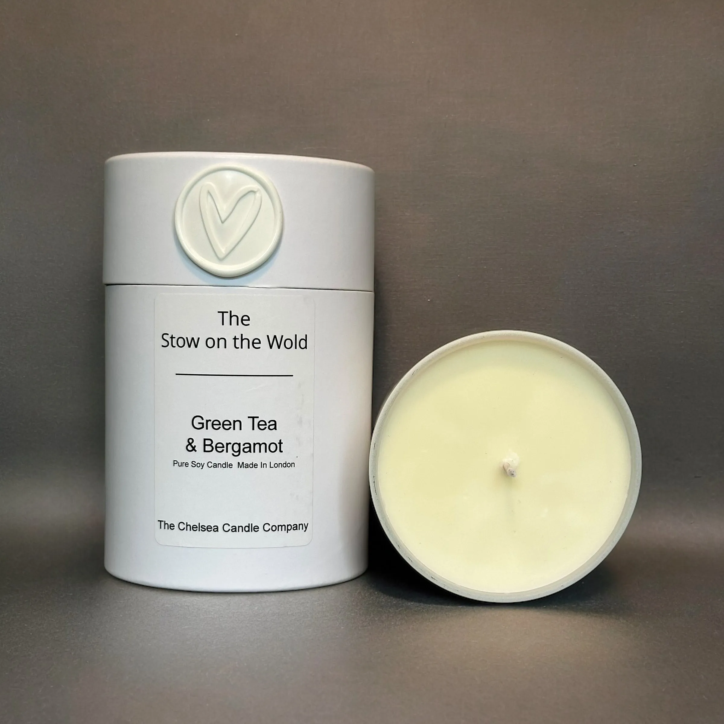 The Stow On The Wold Candle - Green Tea & Freesia
