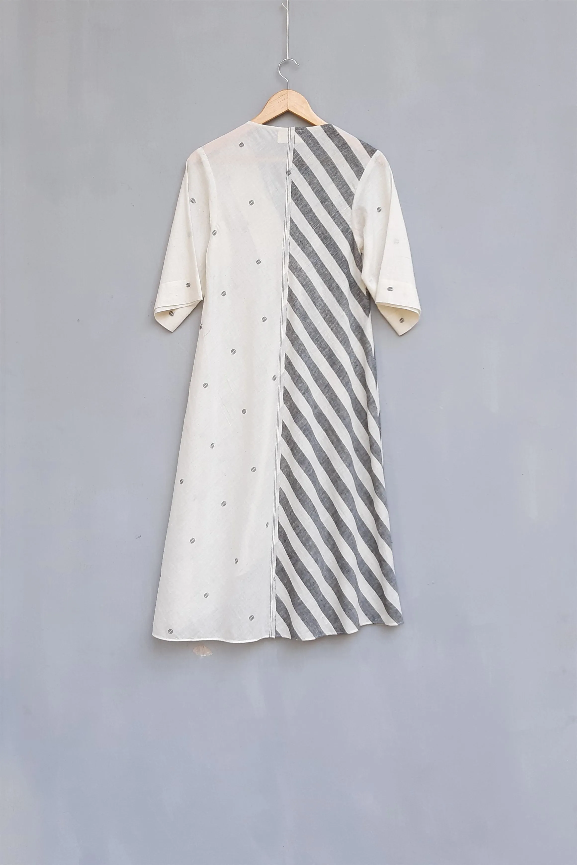 Urvashi Kaur   I   Seoul DRESS ZEPHYR hand spun cotton jamdani Shell And Charcoal TESSELLATE- 100