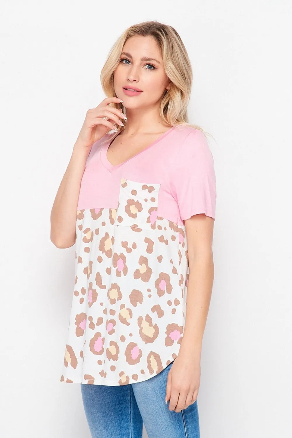 V-Neck Short Sleeve Tunic with Pocket Off-White Mocha