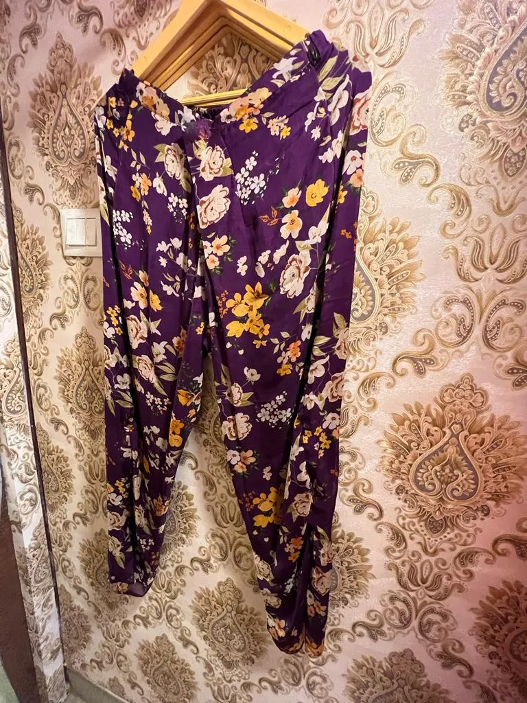 Vahida floral cord set