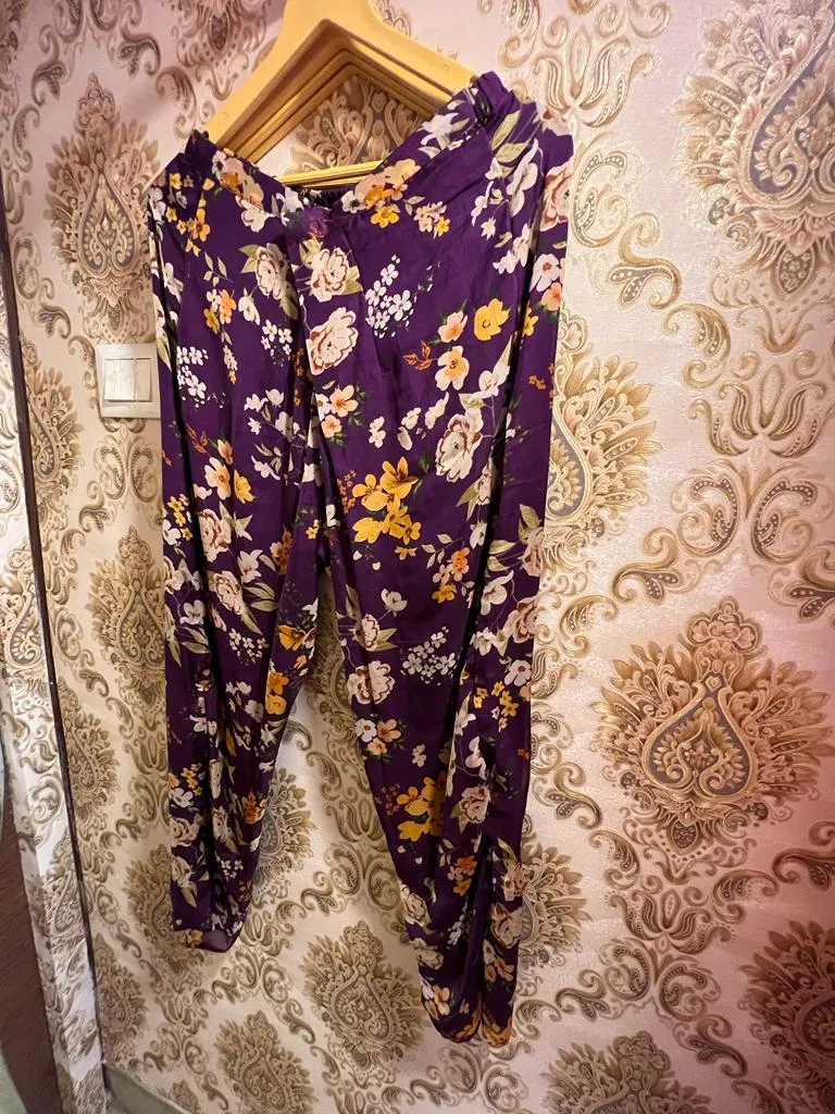Vahida floral cord set
