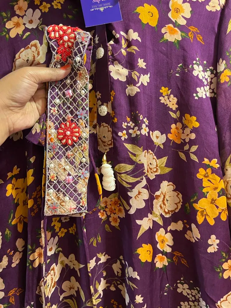 Vahida floral cord set