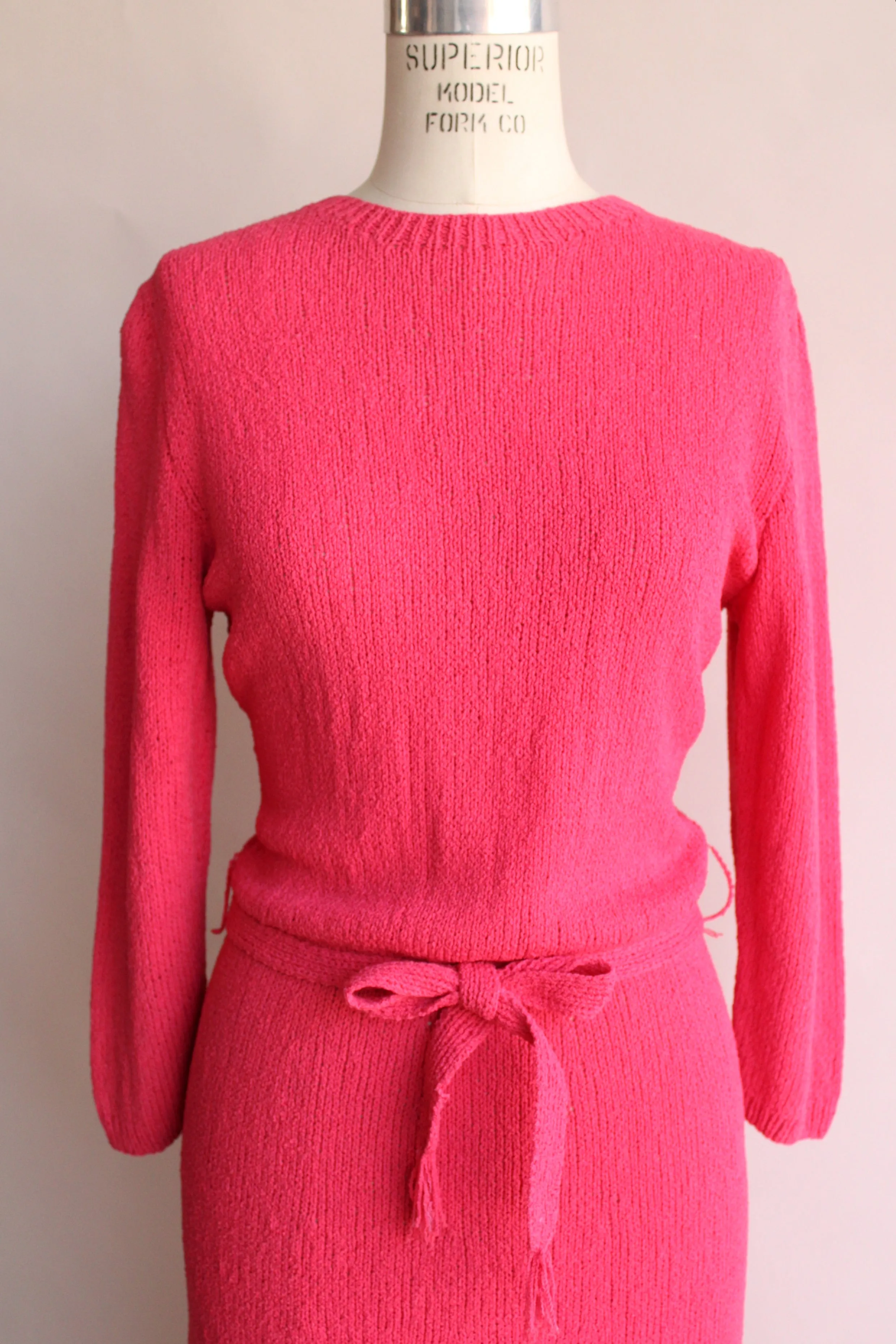 Vintage Late 1940s Fuchsia Knit Dress