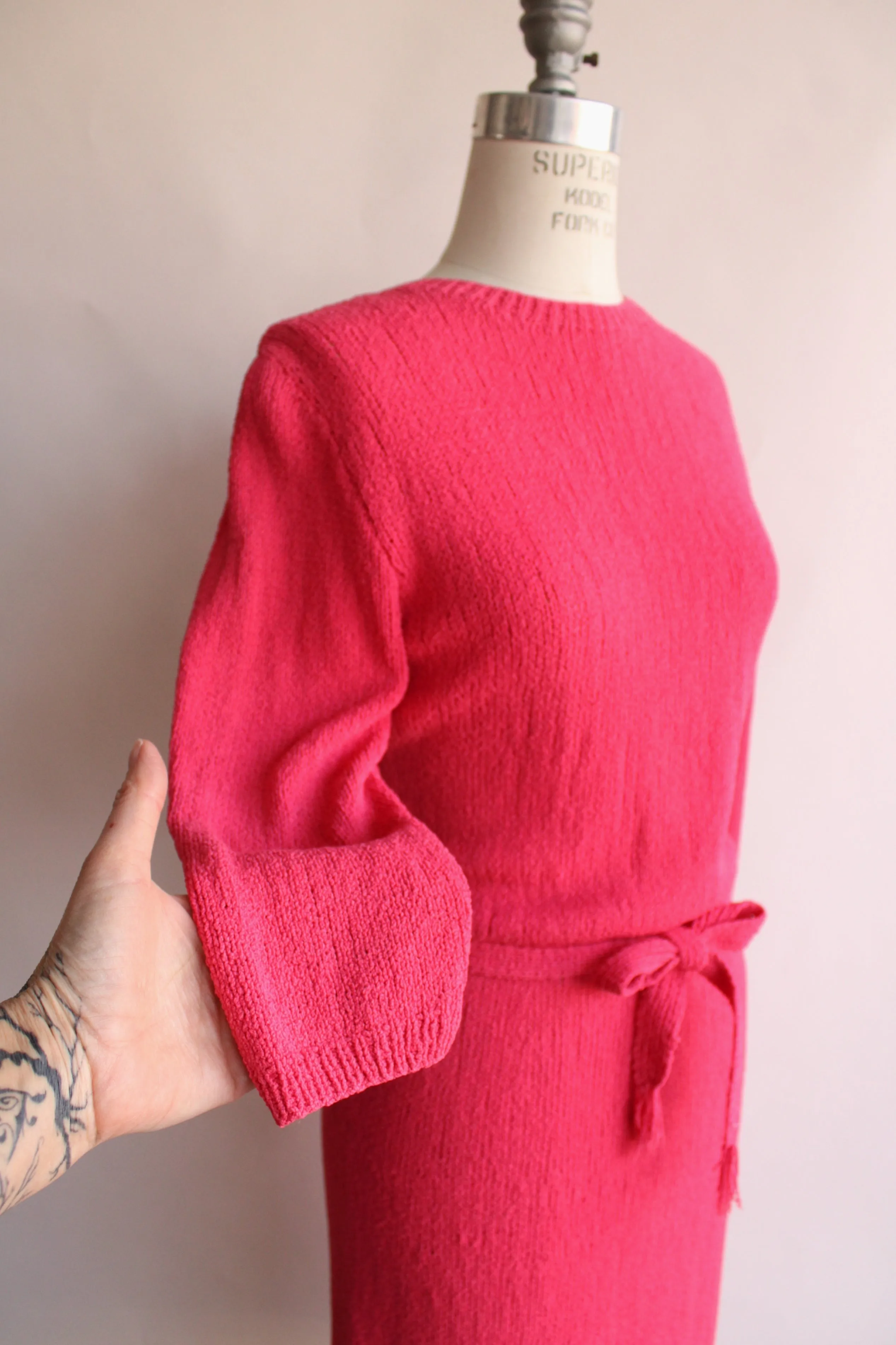 Vintage Late 1940s Fuchsia Knit Dress
