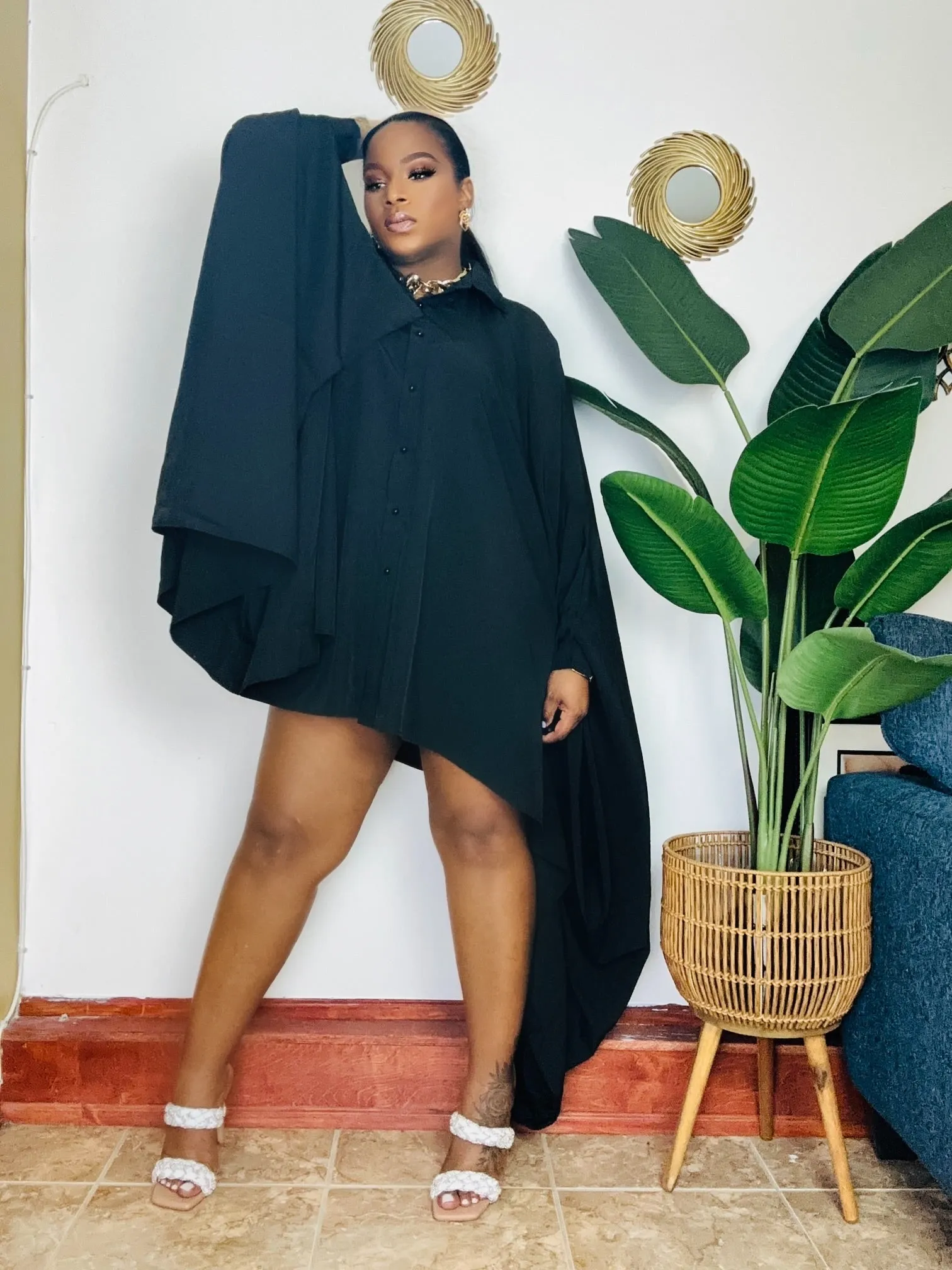 Walking Elegance | Versatility in Black